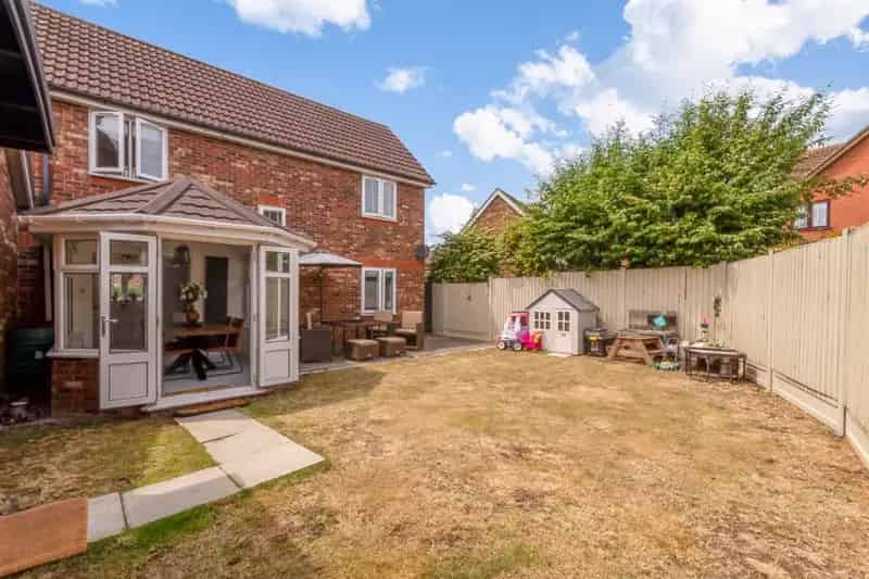 3 Bed House West Heybridge Maldon Modern Remodel Open Plan Kitchen En Suite Garage Driveway Office