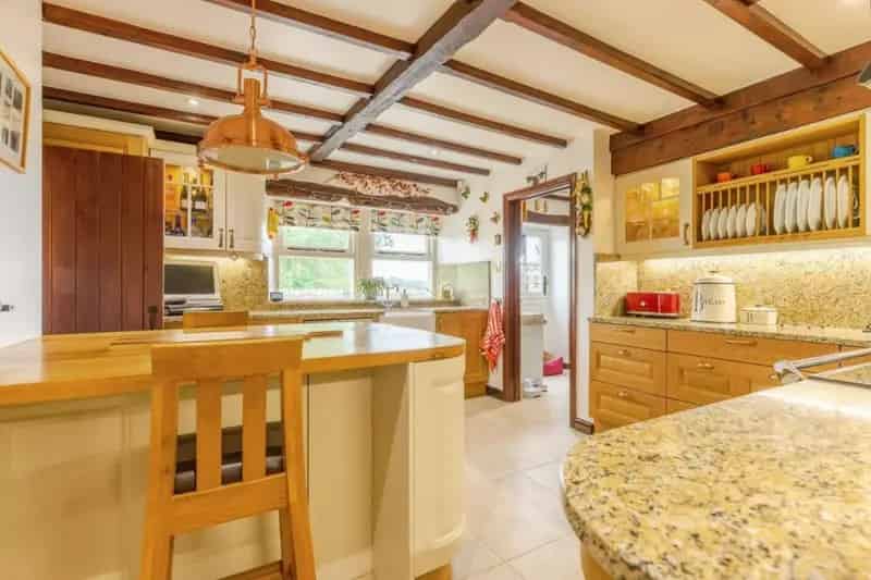3 Bed Barn Conversion For Sale