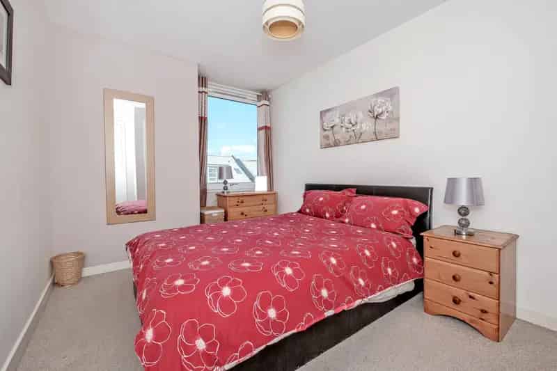Flat For Rent , 2, Millburn Street, Aberdeen City, Scotland
