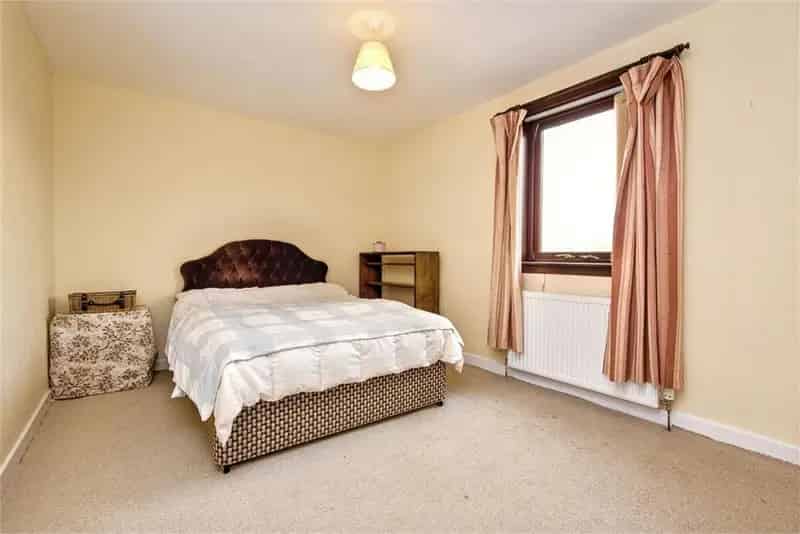 2 Bed Semi Detached House with Garden in Seaside Village