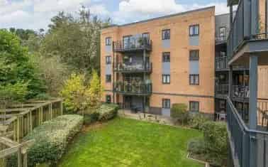 Retirement Apartment in Pinhoe Exeter Modern 2 Bed 2 Bath