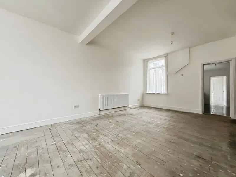 2 bedroom Mid Terrace House for sale, London, E16
