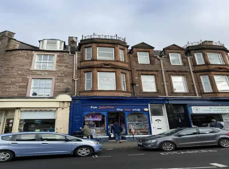 Investment Property For Sale 760 sq ft 13.75% Yield