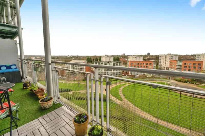 2 Bedroom Duplex Apartment for Sale in Park Central