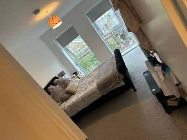 Large New Build Flat with Balcony and Parking