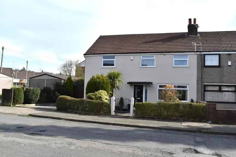 4 Bedroom Semi-Detached House For Sale