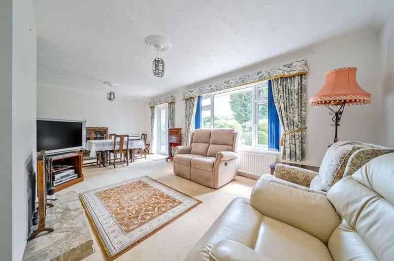 3 Bed Detached Bungalow for Sale in Teddington