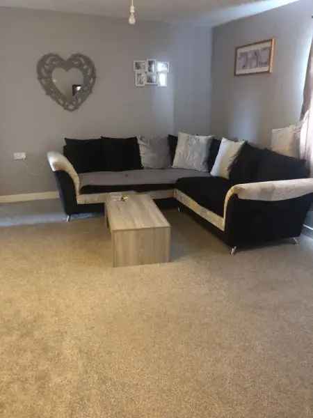 Flat For Rent in Havant, England