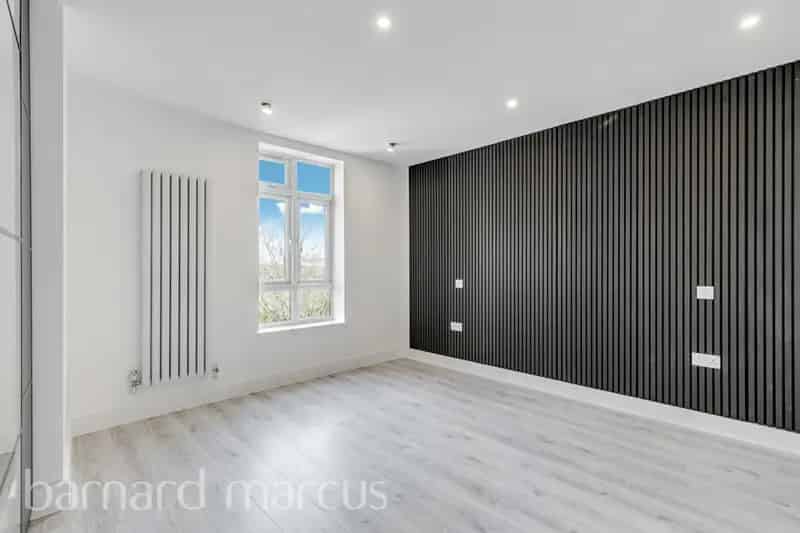 2 Bed Flat Near Putney Stations - Zero Deposit Guarantee