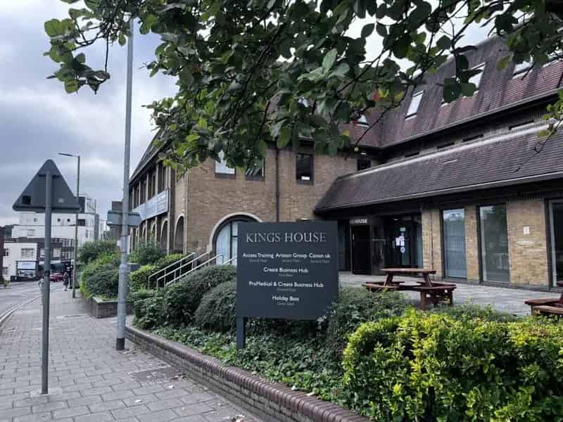 Brentwood Office Space: Modern Suites near Station & M25