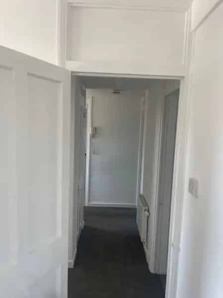 Ground Floor 2-Bedroom Flat Mortlake Near Barnes Train Station