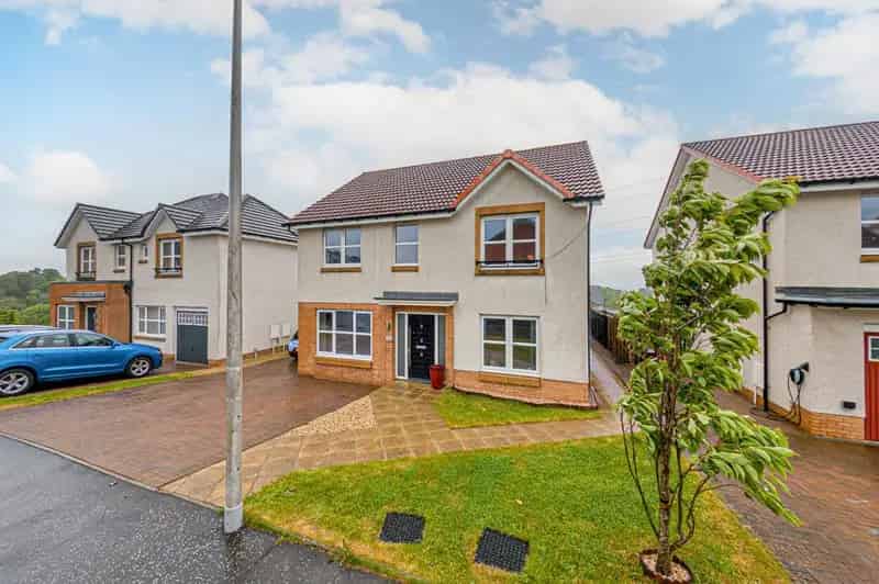 4 Bedroom Detached House for Sale in Newton Mearns