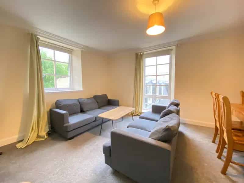 4 Bedroom Flat House to Rent - Pool Access - City Centre