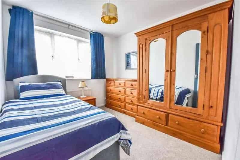 4 Bed Detached House for Sale in Cam