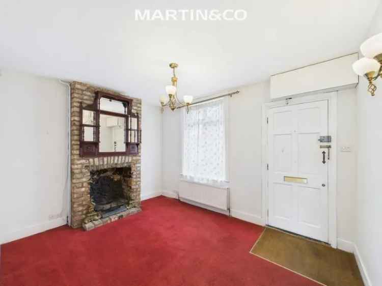 3 Bedroom Victorian House For Sale - Staines