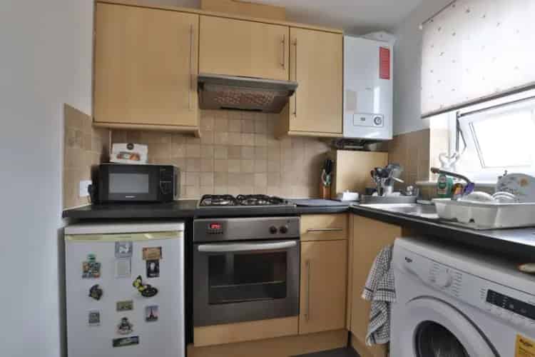 1 Bedroom Apartment for Sale - Chain Free