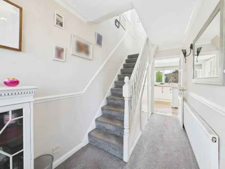 3 Bedroom House For Sale in Crossflatts