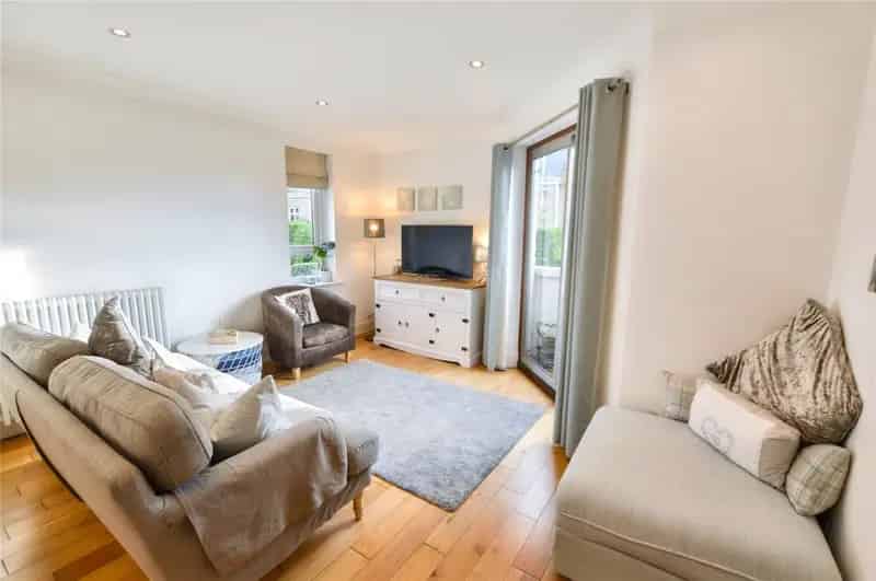 Flat For Sale , Leeds, England