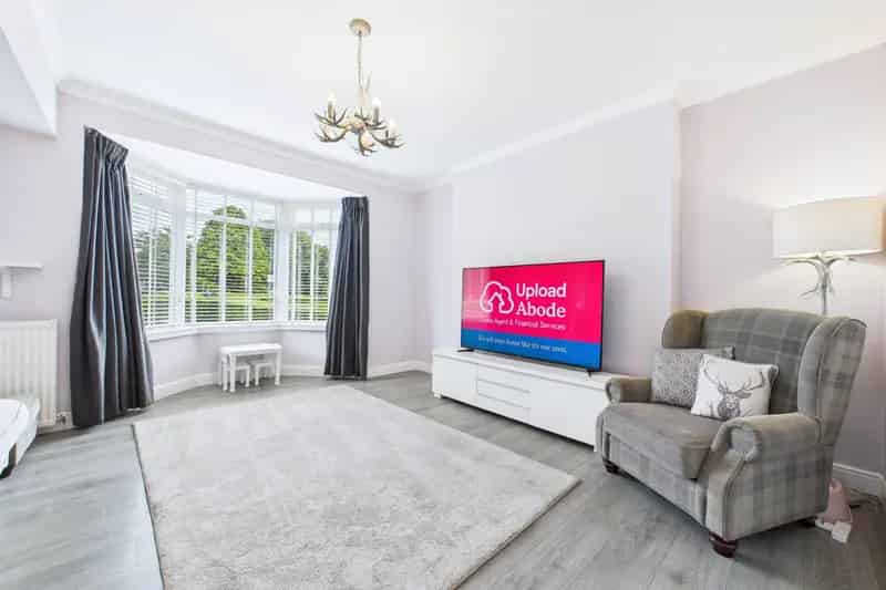3 Bedroom Semi Detached House to Rent Knightswood