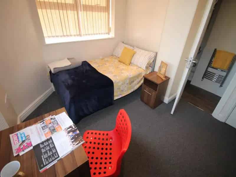 1 Bedroom House Share to Rent