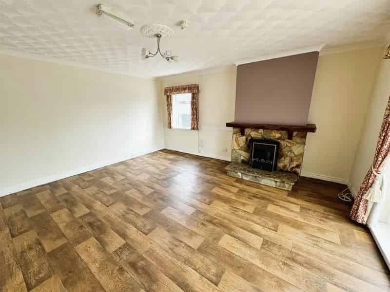 5 Bedroom Detached Bungalow Beaufort