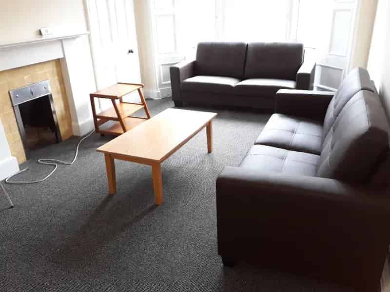 3 Bedroom Flat to Rent in Edinburgh West End