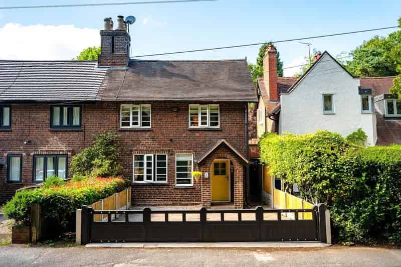 3 Bedroom Semi-Detached House for Sale Streetly