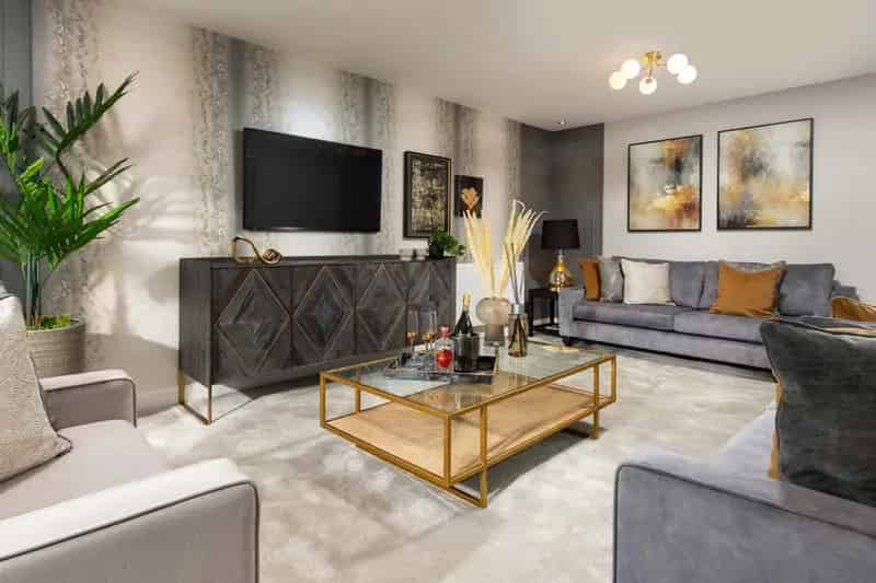 4 Bed Detached House for Sale