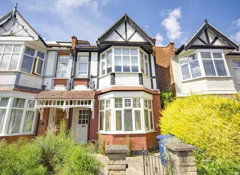 2-Bedroom Apartment Hendon Central - Spacious Victorian Conversion