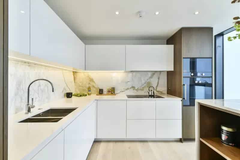 3 Bedroom Flat for Sale in Chelsea Island SW10