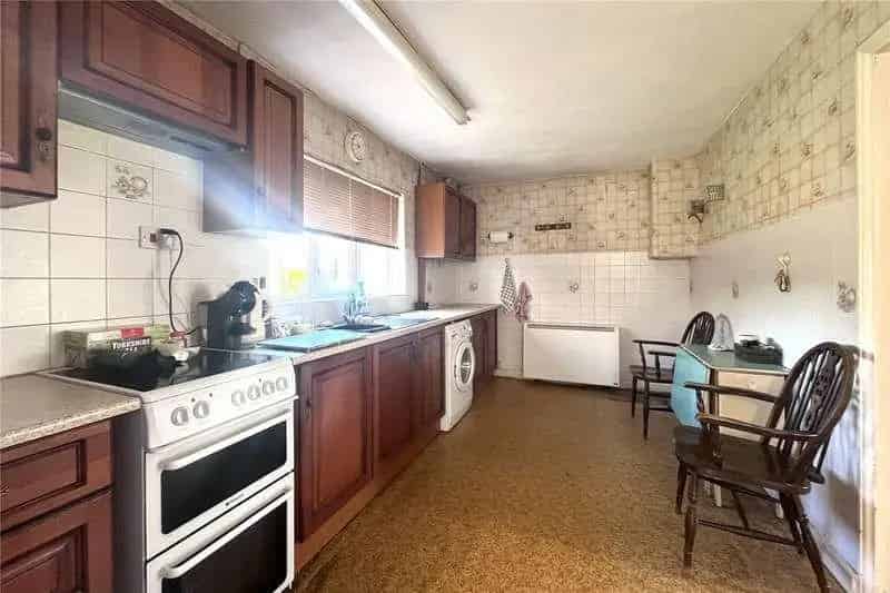 3 bed house for sale