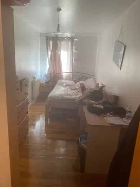 3 Bedroom Flat Open Plan Kitchen 2 Bathrooms