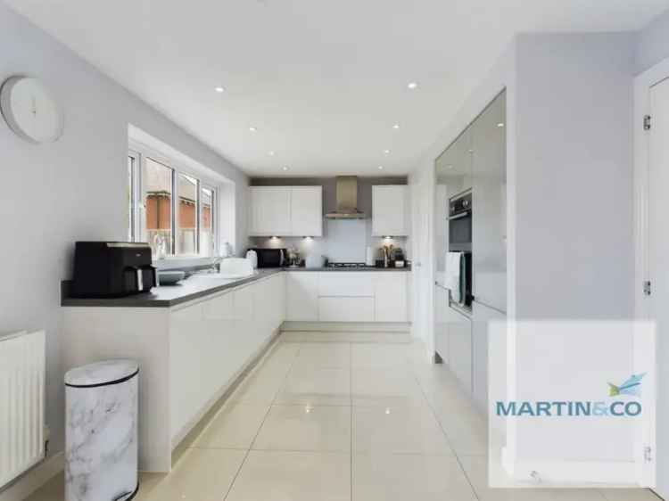 4 Bedroom Detached House for Sale in Tamworth
