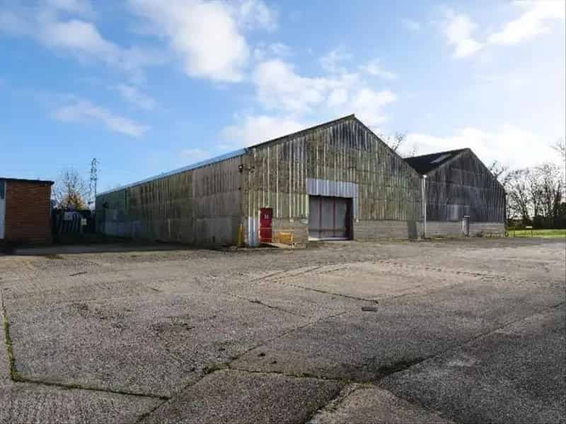 11.05 Acre Manufacturing Facility with 3.5MW Power