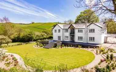 House For Sale in South Hams, England