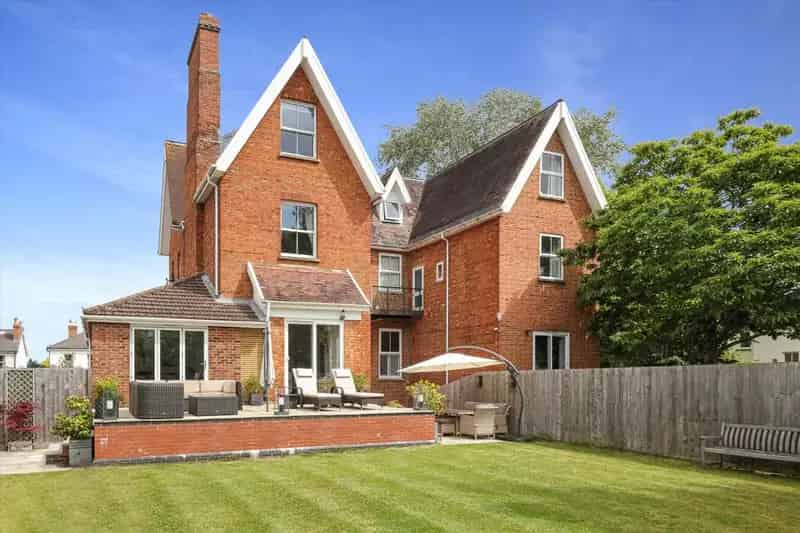 5 Bedroom Semi-Detached House For Sale Charlton Kings