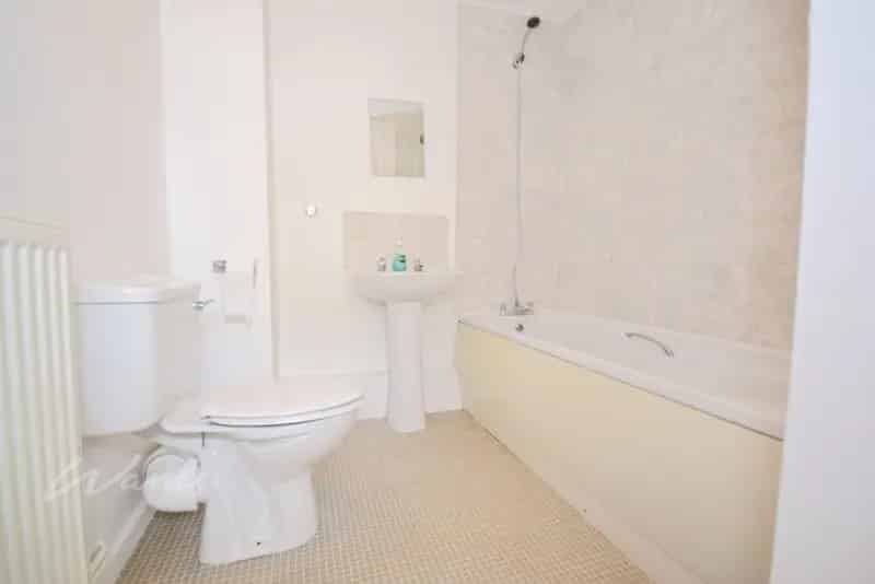 1 Bedroom Flat to Rent - Available Now
