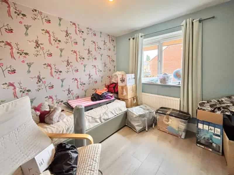 4 Bed House for Sale in Meadow View Barnsley
