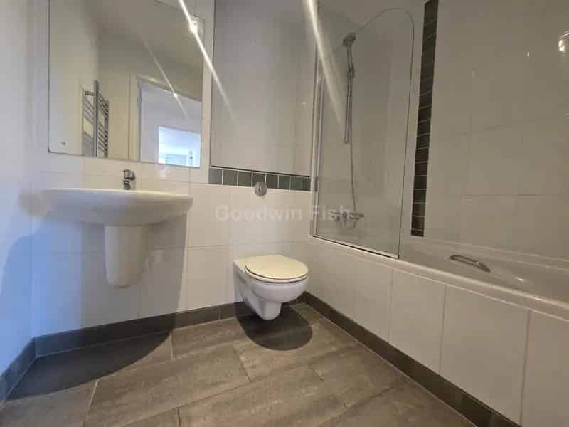 1 Bedroom Apartment Manchester Green Quarter Near Victoria Station