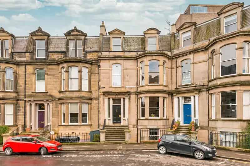 2 Bedroom Ground Floor Flat for Sale in Merchiston Edinburgh