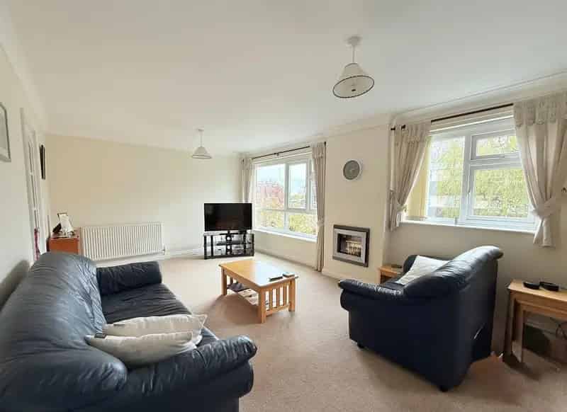 2 Bedroom Flat for Sale in Solihull