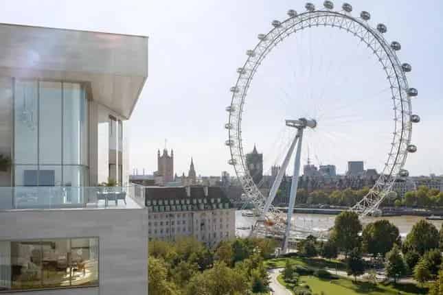 3 Bedroom Flat for Sale Southbank Place London SE1