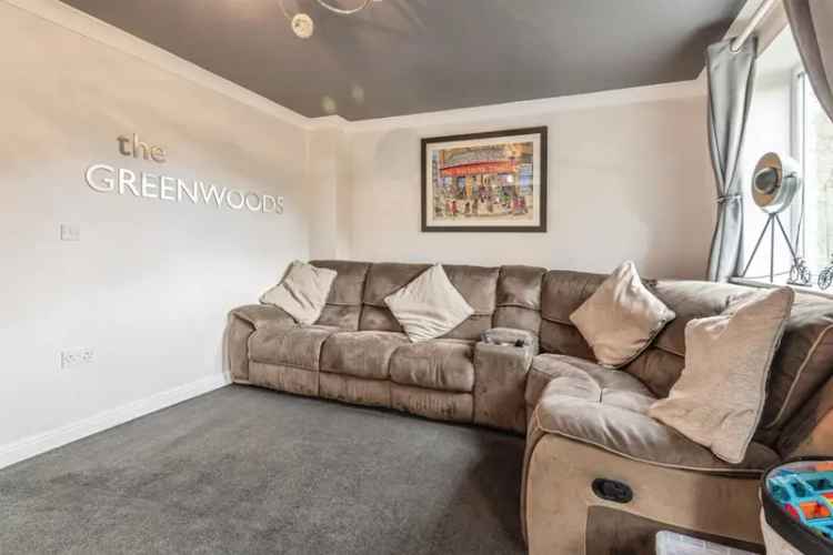 5 Bedroom Townhouse For Sale
