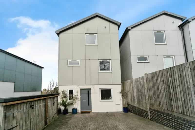 5 Bedroom Detached House for Sale Breathtaking Sea Views