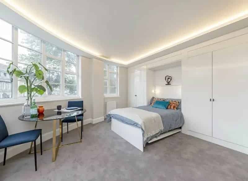 Refurbished Studio Near Sloane Square - Ideal Rental Investment