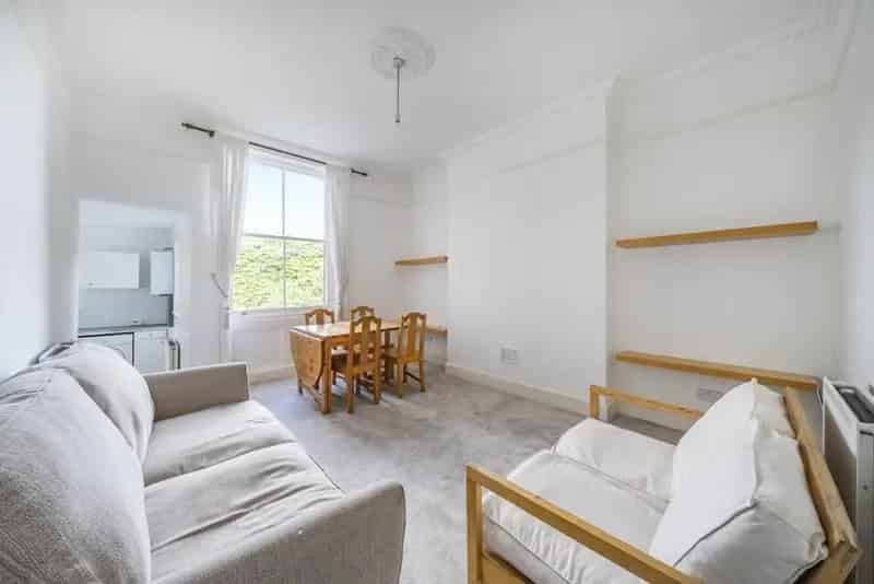 Two Double Bedroom Flat near Clapham High Street