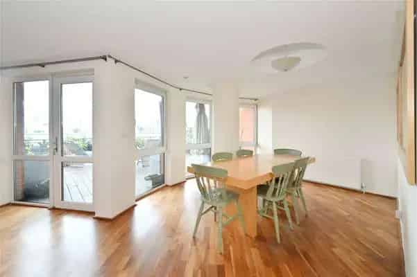 Arnhem Place, London, E14 3SS | Property for sale | Savills