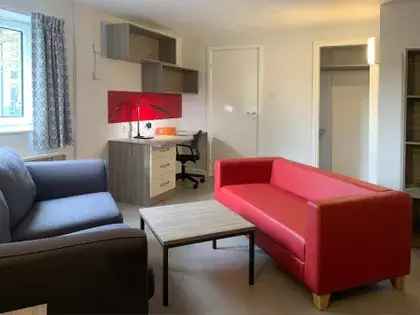Student Ensuite Room Southampton Near Solent University
