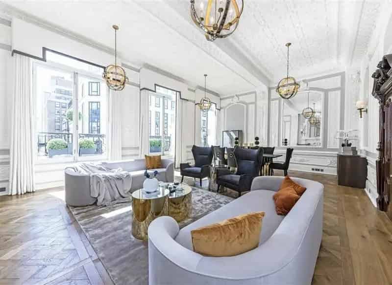 Covent Garden Apartment 1800 sq ft Grand First Floor Lateral