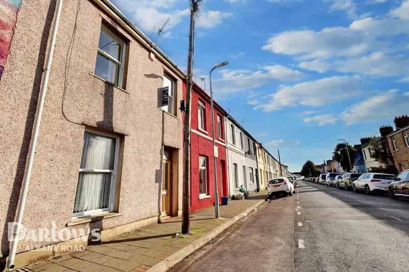 4 Bedroom Terraced House for Sale - No Onward Chain